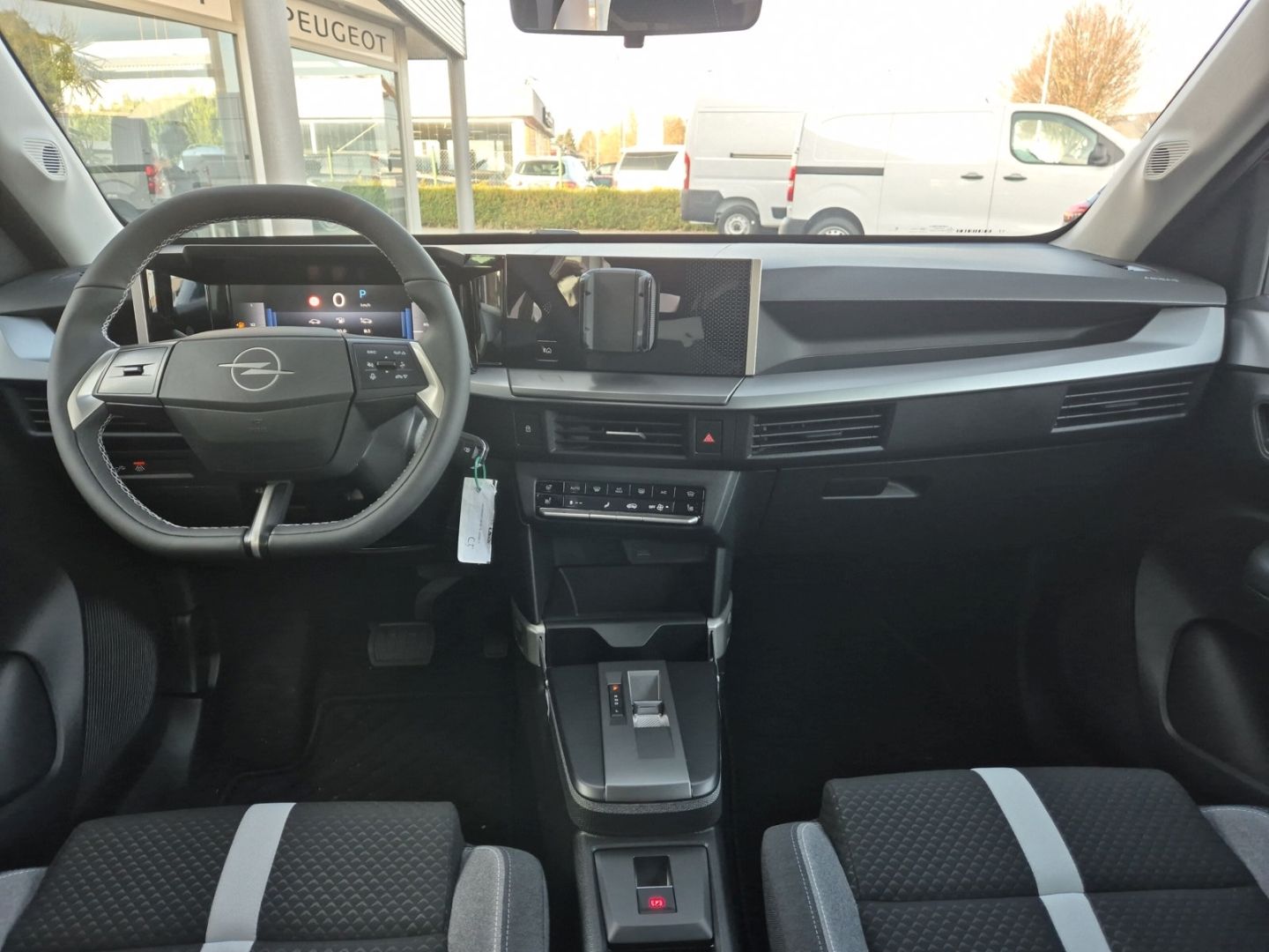 Fahrzeugabbildung Opel Frontera 81kW Mild-Hybrid EU6e Edition 1.2 74 kW