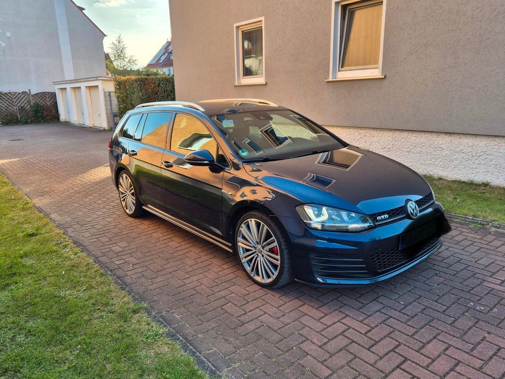 Image of Volkswagen Golf