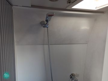 Fahrzeugabbildung Mooveo VAN 54DB Modell 2023-Metallic sofort