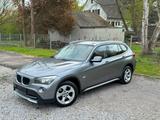 BMW X1 20 i xDrive Aut. XENON*LEDER*NAVI*AHK*KAMERA* - BMW X1 in Hamm