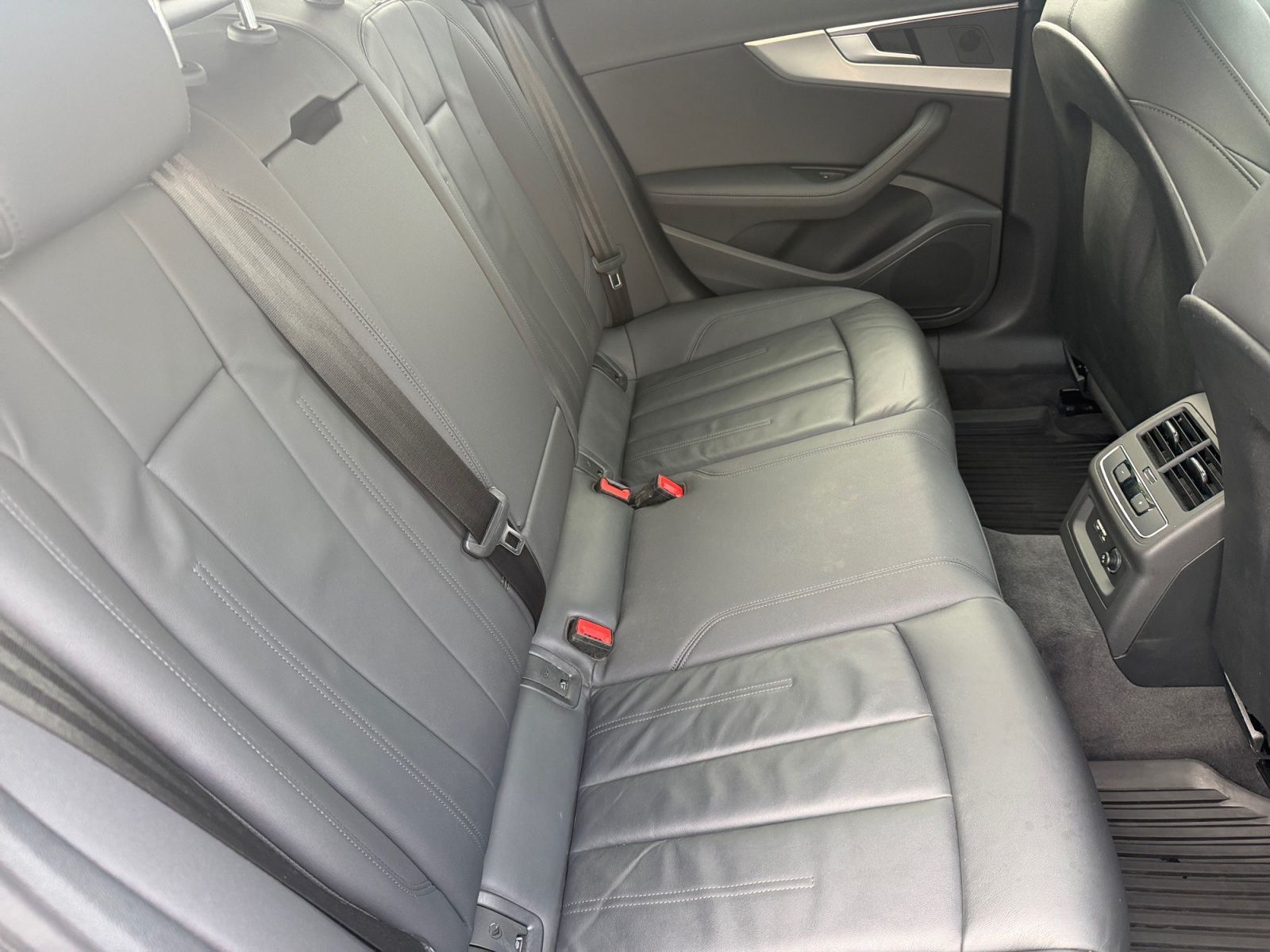 Audi A4 - Bild 16