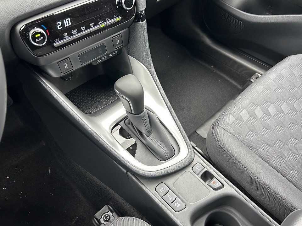 Fahrzeugabbildung Mazda 2 HYBRID 1.5 VVT-i 116 CVT EXCLUSIVE 6J-GARANTIE