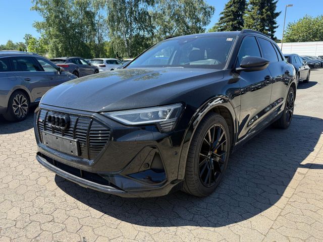 AUDI e-tron 55 quattro S line/HEAD-UP/AHK/ACC