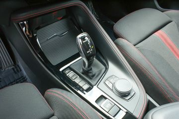 Fahrzeugabbildung BMW X1 xDrive20 dA Sport Line LED AHK NAVI 1.HAND