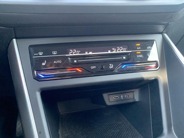Taigo Life 1.0 TSI 70kW 5-Gang PDC vo. & hi. DAB