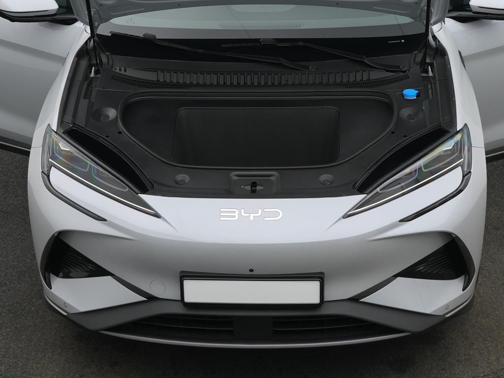 BYD SEALION 7