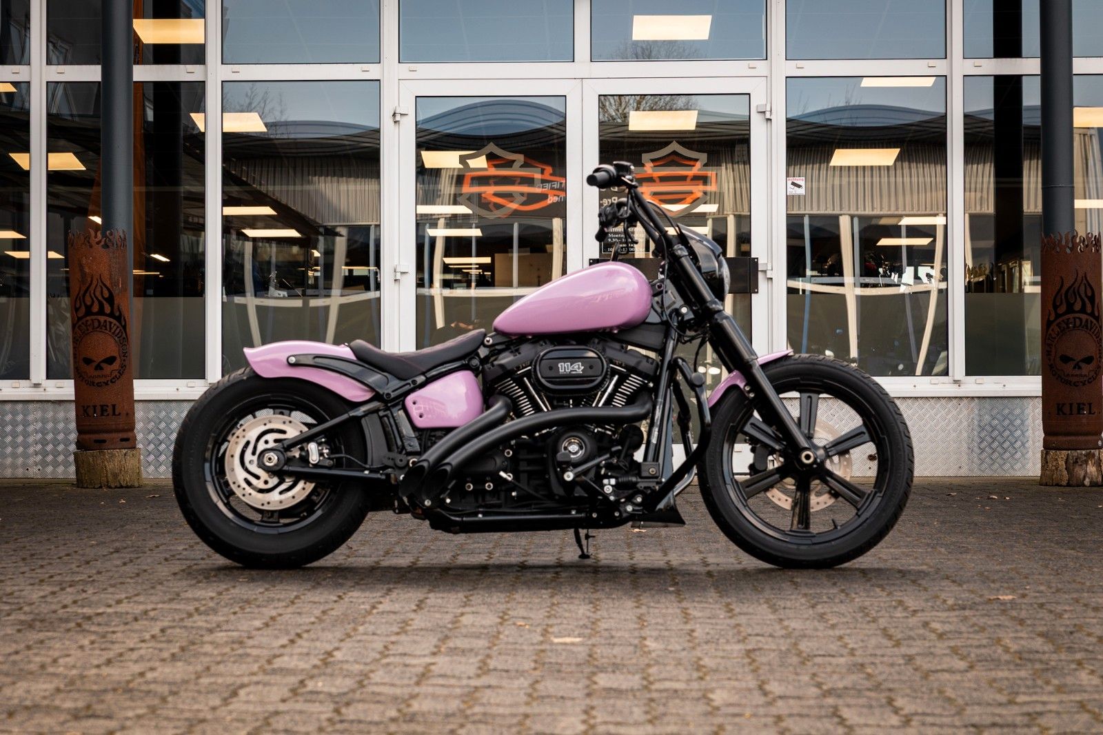 Fahrzeugabbildung Harley-Davidson Softail FXBBS Street Bob - ZARD- KURZES HECK -