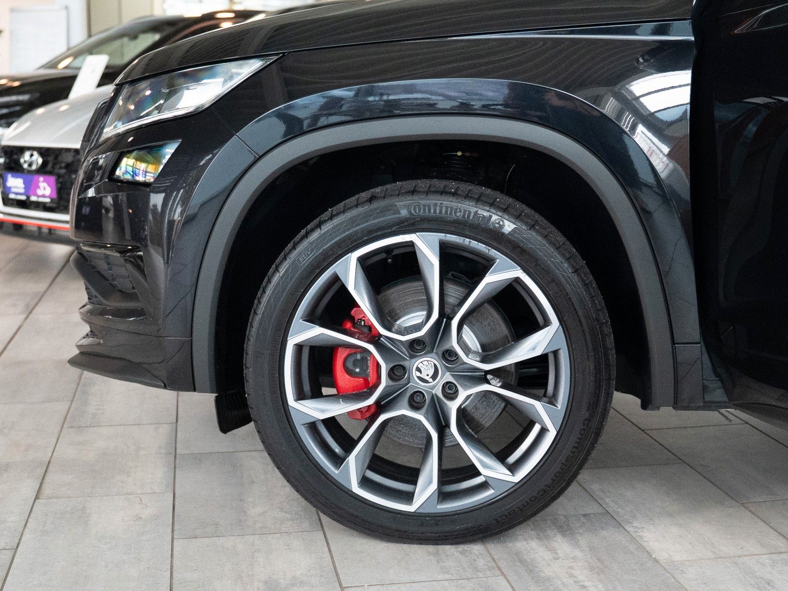 Fahrzeugabbildung SKODA Kodiaq RS 4x4 AUTOM./AHK/STANDHZG./SITZHZG./DAB