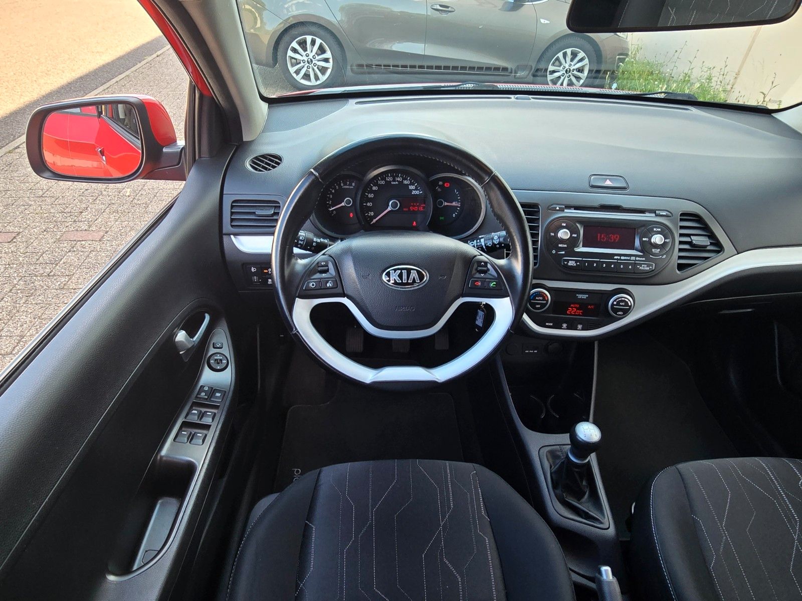 Fahrzeugabbildung Kia Picanto 1,0 Allwetter Sitzheizung Klimaautomatik