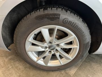 Audi A4 *TEMPO*KLIMA*SZHZ*TÜV-0128*NAVI*TEMPOMAT