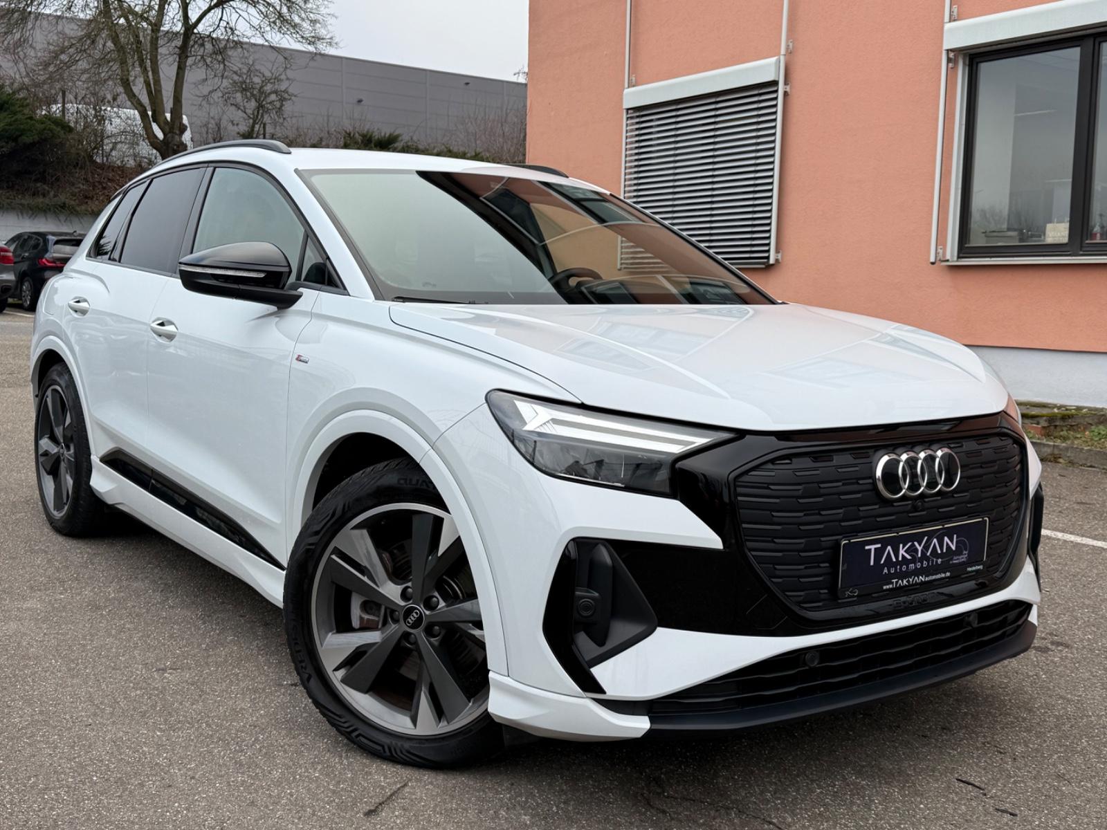 Audi Q4 e-tron 40 S-Line / 1.Hand / NAVI / LED