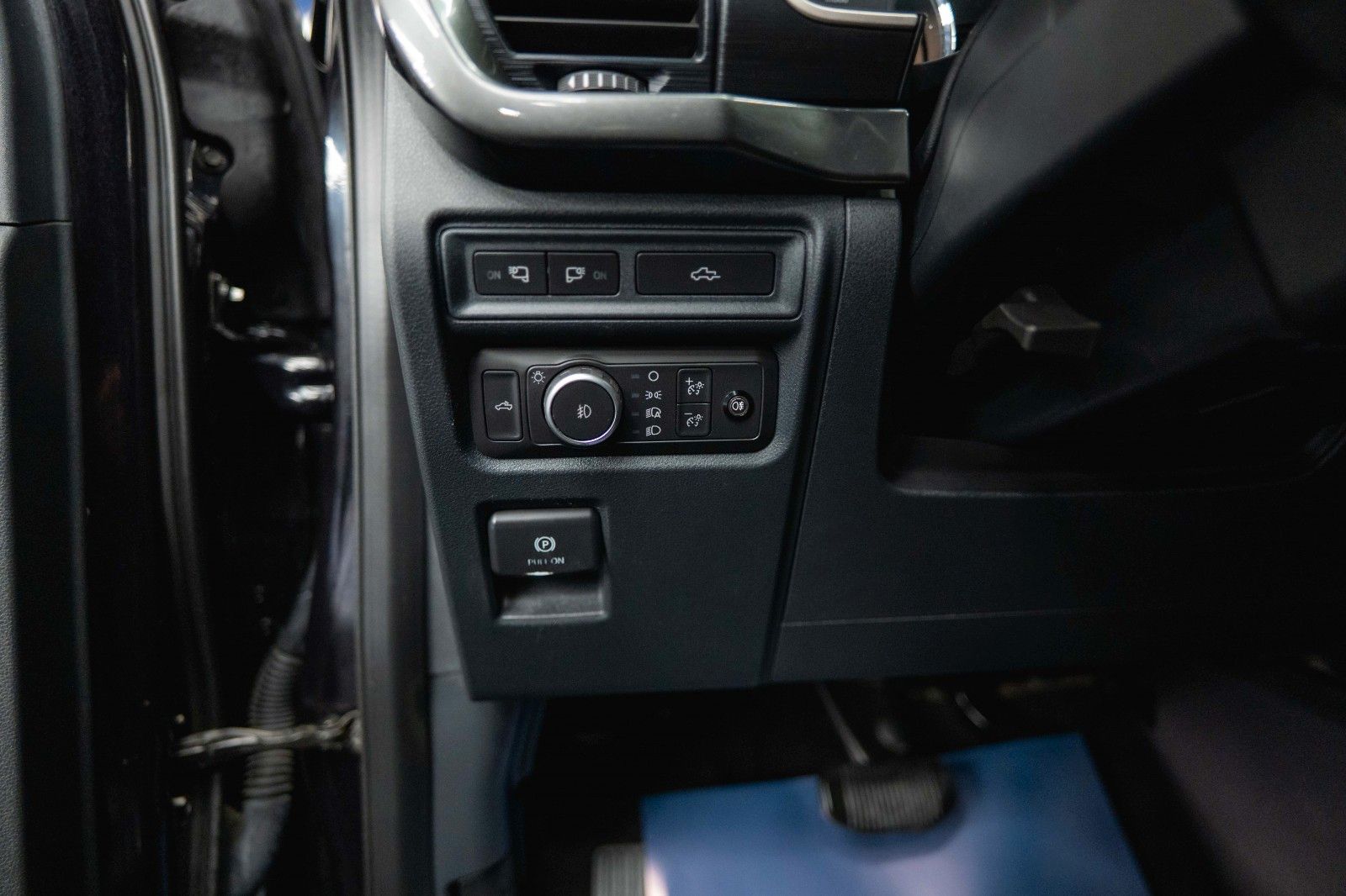 Fahrzeugabbildung Ford F150 5.0L V8 4x4 SuperCrew Longbed RAPTOR 19%