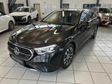 Mercedes-Benz E 220 d T Avantgarde Pano AHK Digital Light 360 - Mercedes-Benz E 220: Avantgarde