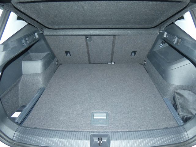 Tiguan 2.0 TDI Goal DSG AHK NAVI 18 Zoll NAPOLI
