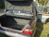 Mercedes-Benz Mercedes W124 - 200 D - Diesel - Mercedes-Benz 200: D W124