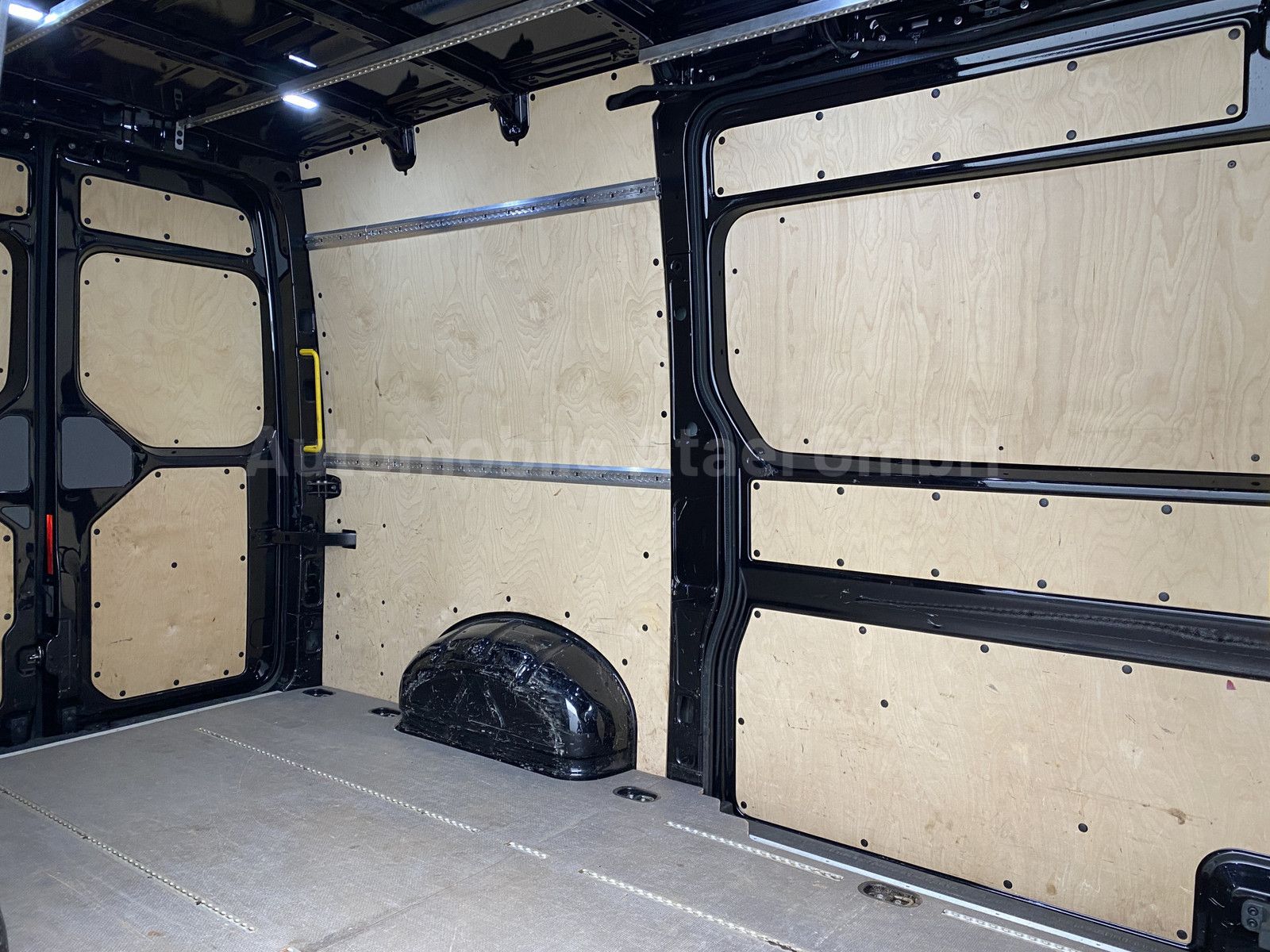 Fahrzeugabbildung Volkswagen Crafter 35 *2x Schiebetür* KAMERA (8477)