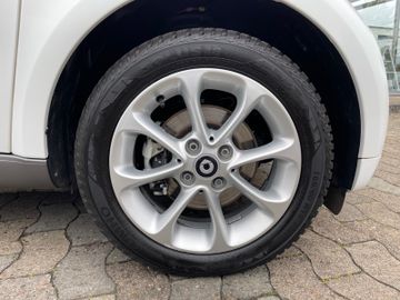 Fahrzeugabbildung Smart ForTwo Coupe EQ Passion SHZ LHZ PDC DAB uvm.