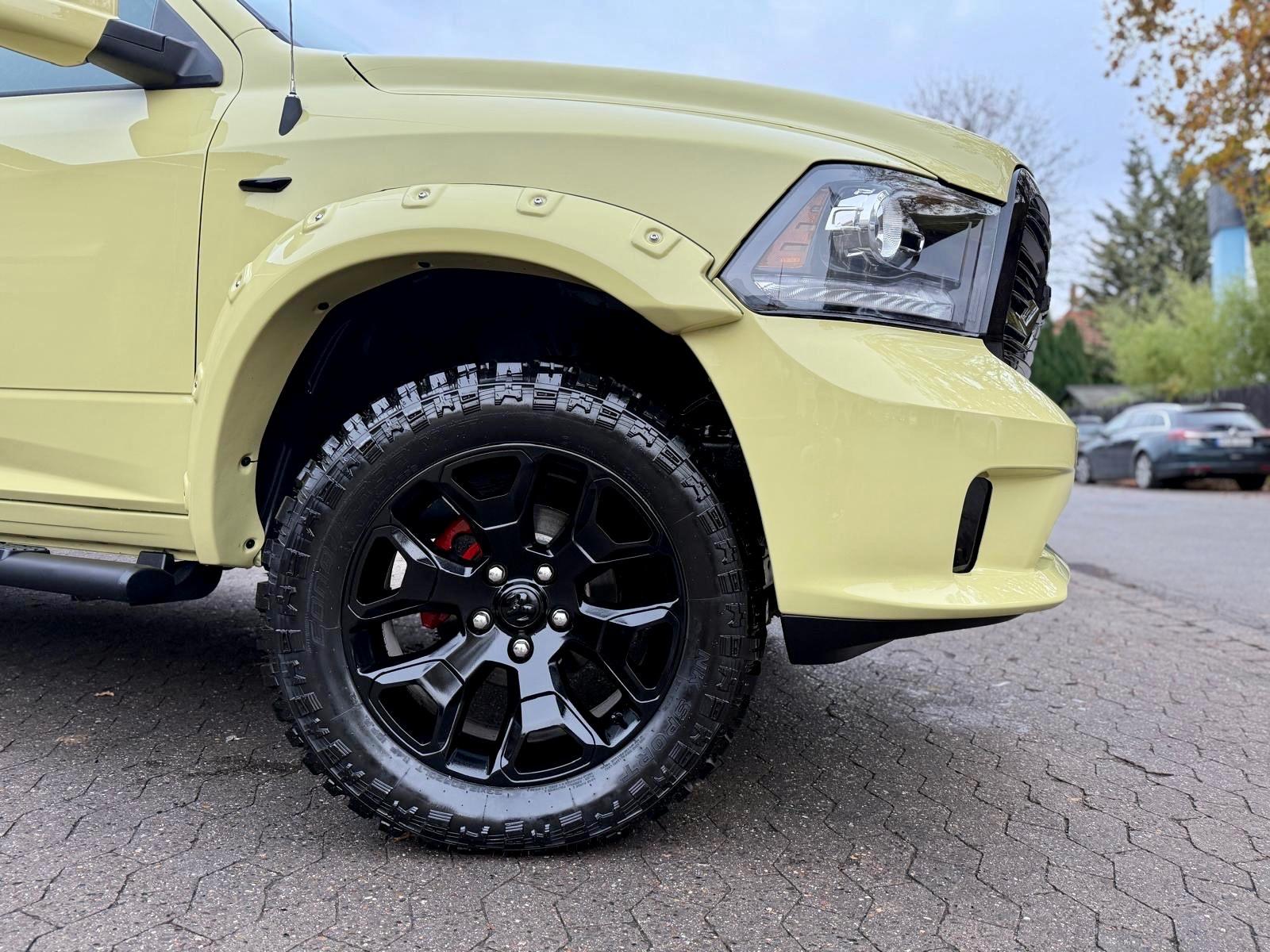 Dodge V8*5,7*4X4*AHK*NAVI*SPORT*OFFROAD*LIFT*GARANTIE