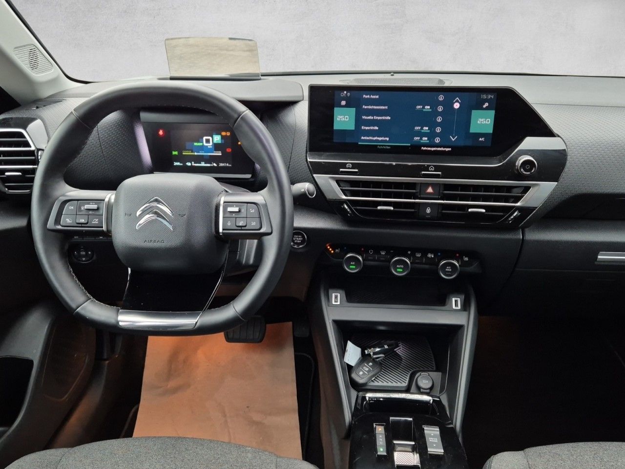 Fahrzeugabbildung Citroën C4 Lim. ë- Shine - viele Extras