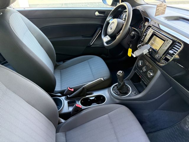 Fahrzeugabbildung Volkswagen Beetle+1.Hand+NaviZB+AllwetterRäder+