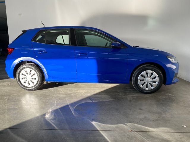 Fabia Easy 1.0 LED+RADIO+ZV