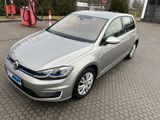 Volkswagen e-Golf, ACC, Matrix, Batt-Zertifikat, 8 Räder - Volkswagen Golf mit Elektro-Antrieb: Limousine