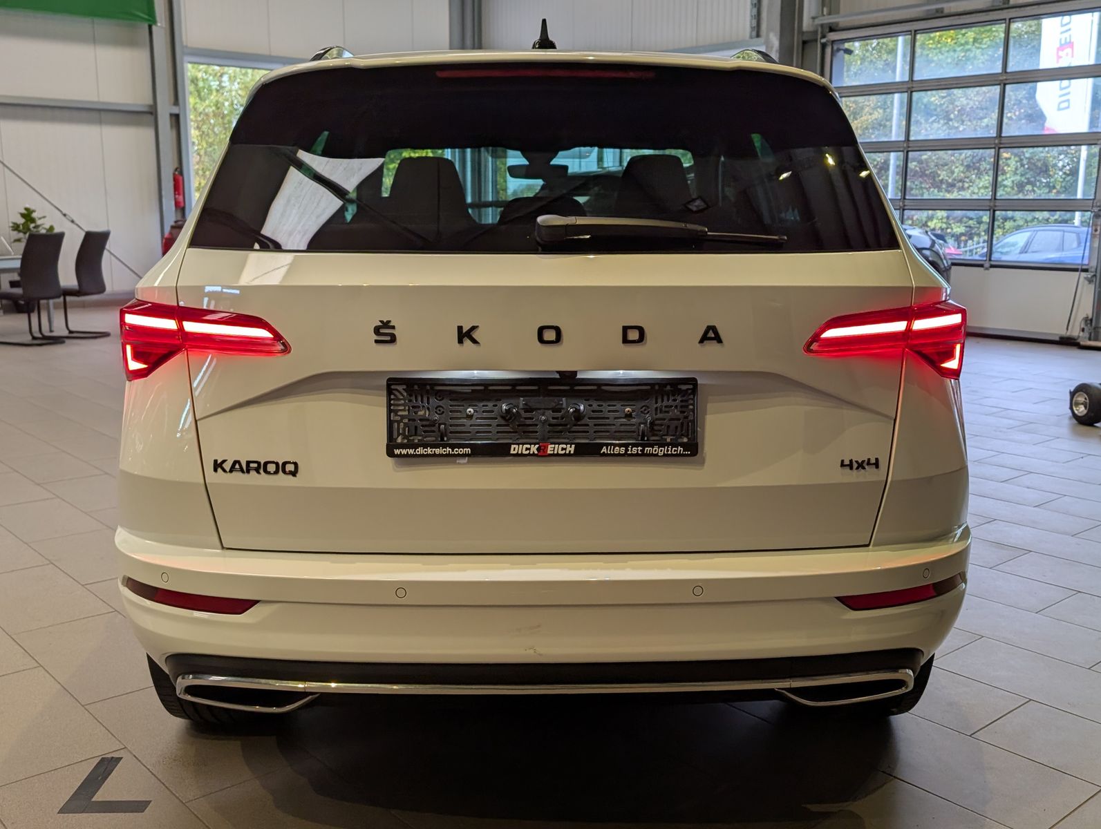 Fahrzeugabbildung SKODA Karoq 2.0 TDI DSG Sportline 4x4 ACC LED Cam AHK