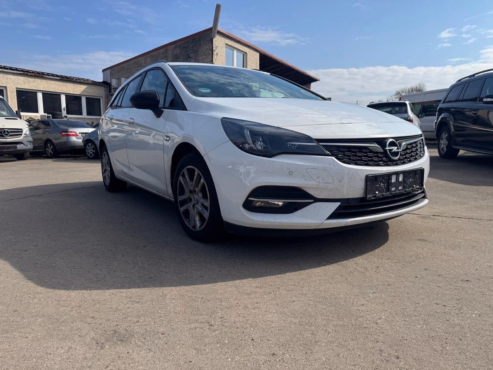 Opel Astra K Sports Tourer Edition  MOTORSCHADEN
