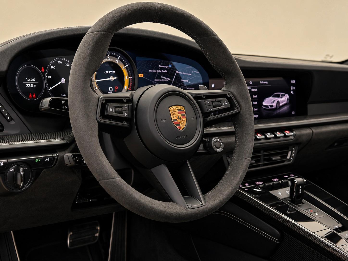 Porsche 992 GTS 4 CABRIO LIFT/BURMESTER/360/CHRONO/SPORT