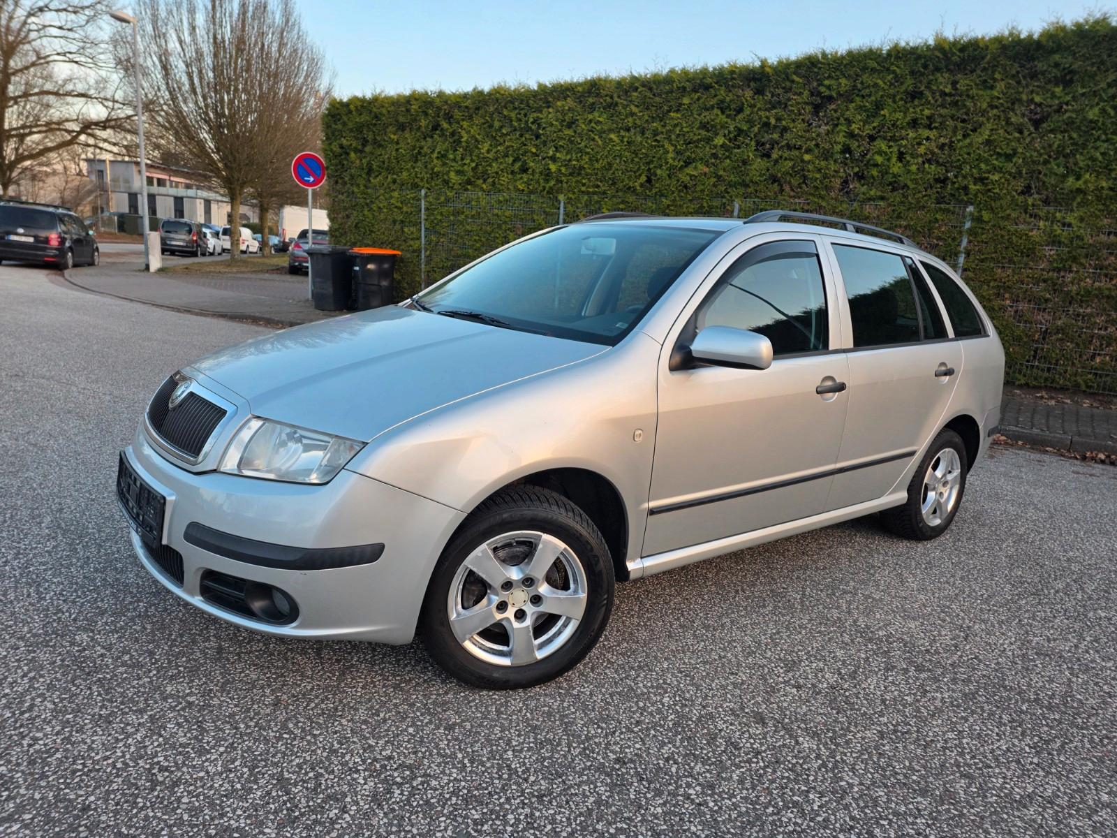Skoda Fabia Combi 1.4 16V 55 kW Ambiente-KLIMA-AHK-TÜV