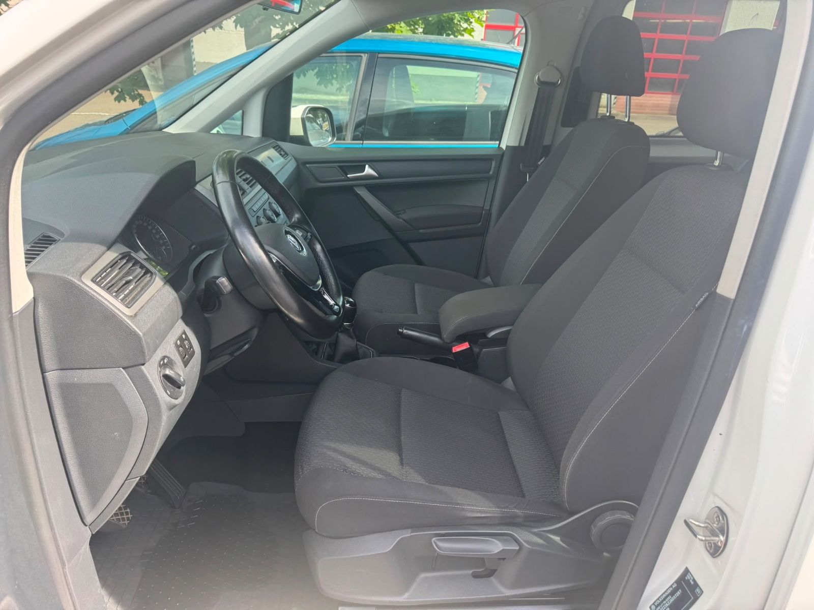 Fahrzeugabbildung Volkswagen Caddy PKW BMT Navi+Bluetooth+Sitzheizung