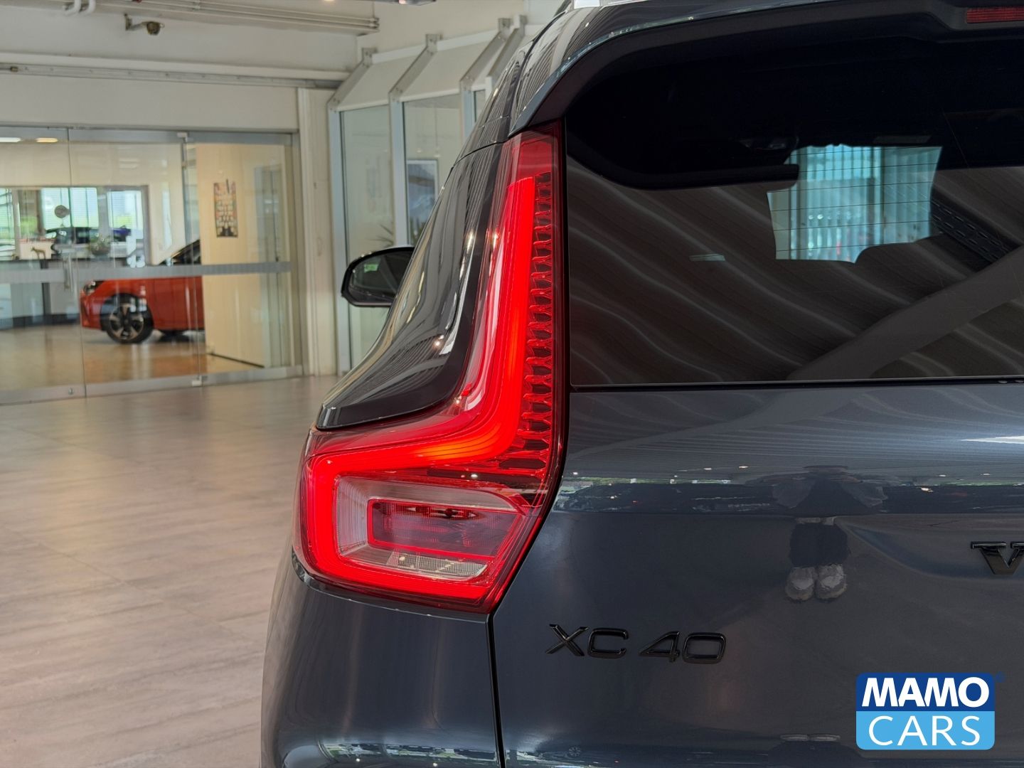 Volvo XC40 B4 Plus Black Edition ACC/BLIS/360°/H&K/STH foto 25