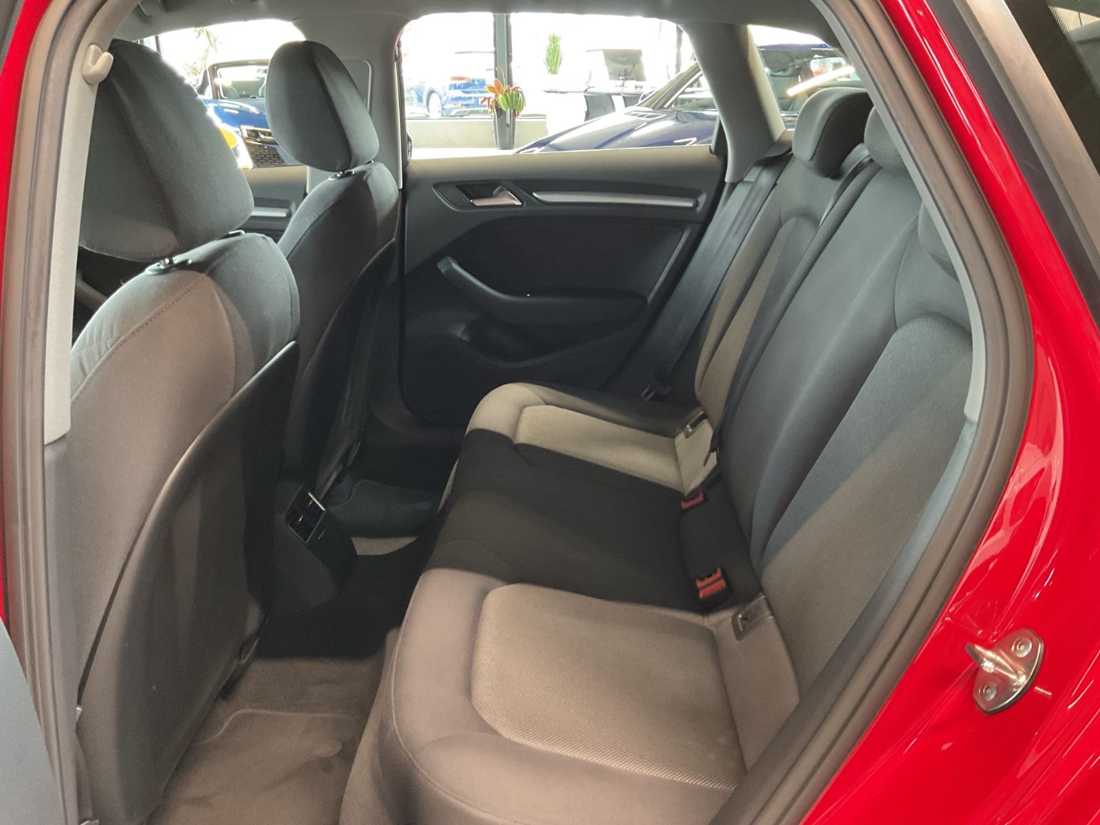 Audi A3 Sportback 30 TDI Navi Sitzh. Xenon PDC 17" foto 15
