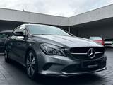 Mercedes-Benz CLA 200 Shooting Brake Urban | Night-Paket | LED - Mercedes-Benz CLA 200 Shooting Brake mit Benzin-Antrieb: Grau, Kombi