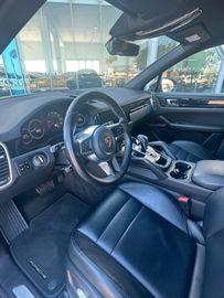 Porsche Cayenne - 5