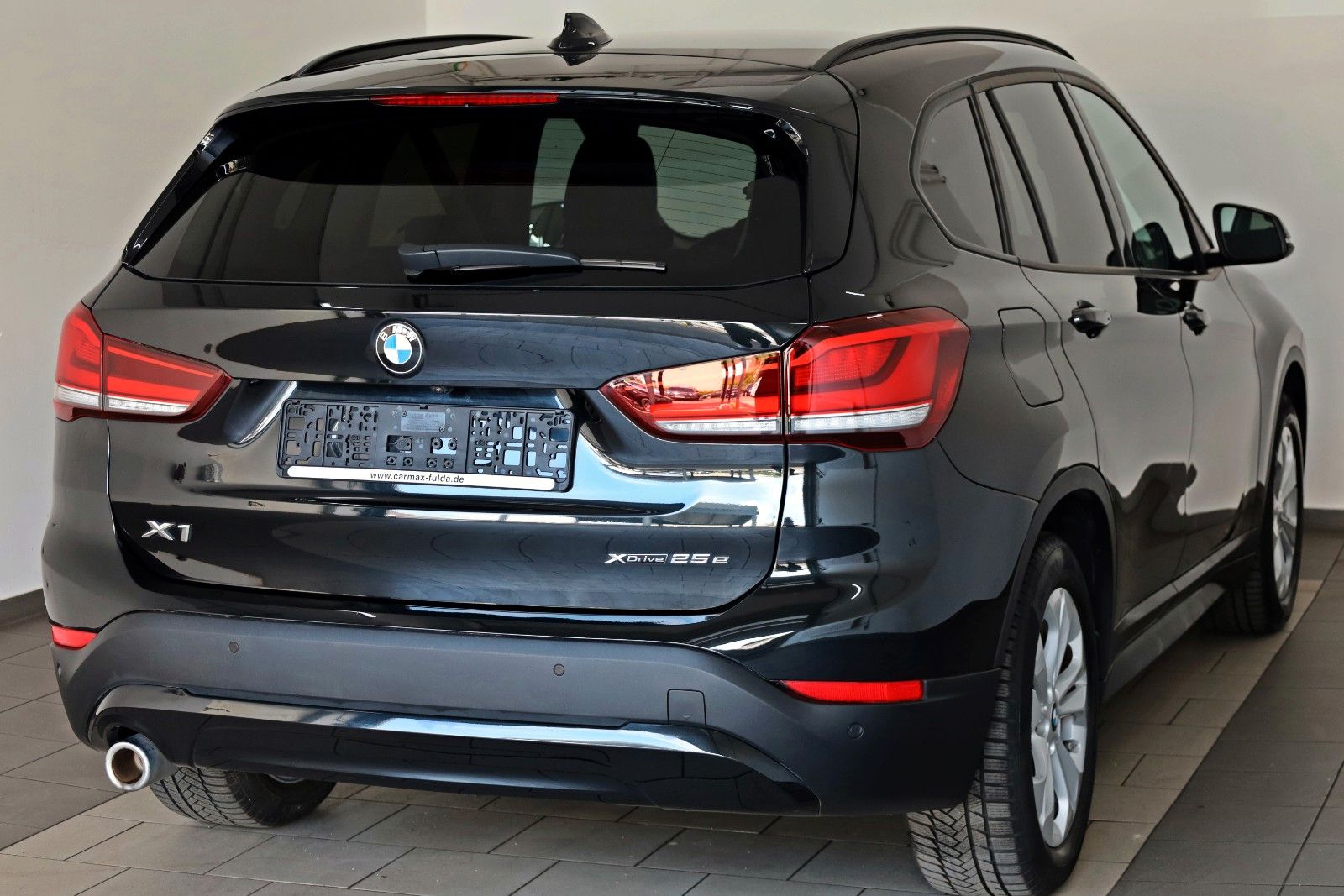 Fahrzeugabbildung BMW X1 xDrive 25e Advantage Leder,Navi,LED,Kamer,HUD