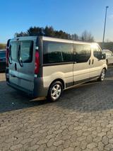 Renault Trafic Combi L2H1 2,9t  verglast - gebrauchte Renault Trafic aus dem Jahr 2011