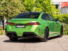 BMW M5 – 6 / 32