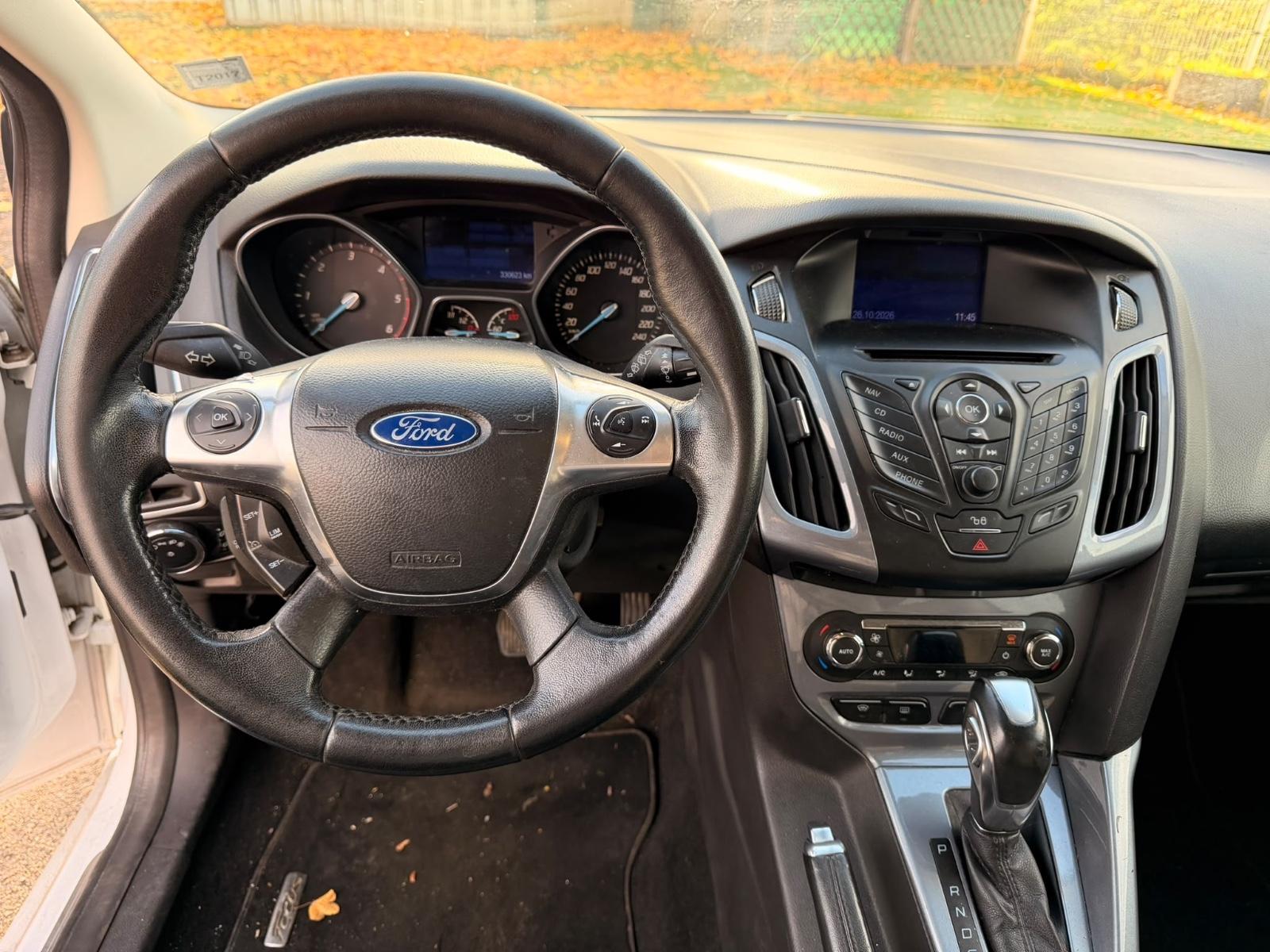 Ford Focus 2013 — фото 17