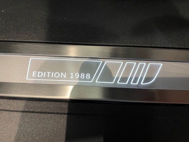 Fahrzeugabbildung Jaguar F-PACE P550 SVR AWD Edition 1988 One of 394