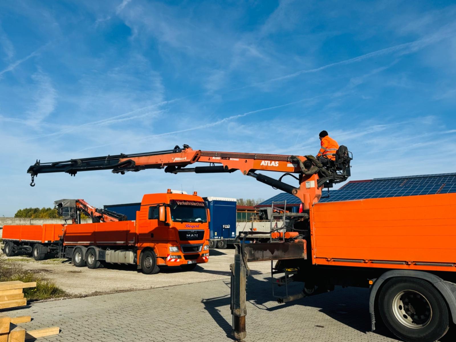 MAN TGX26.480 6x4 BL Pritsche Heckkran ATLAS 300.2V