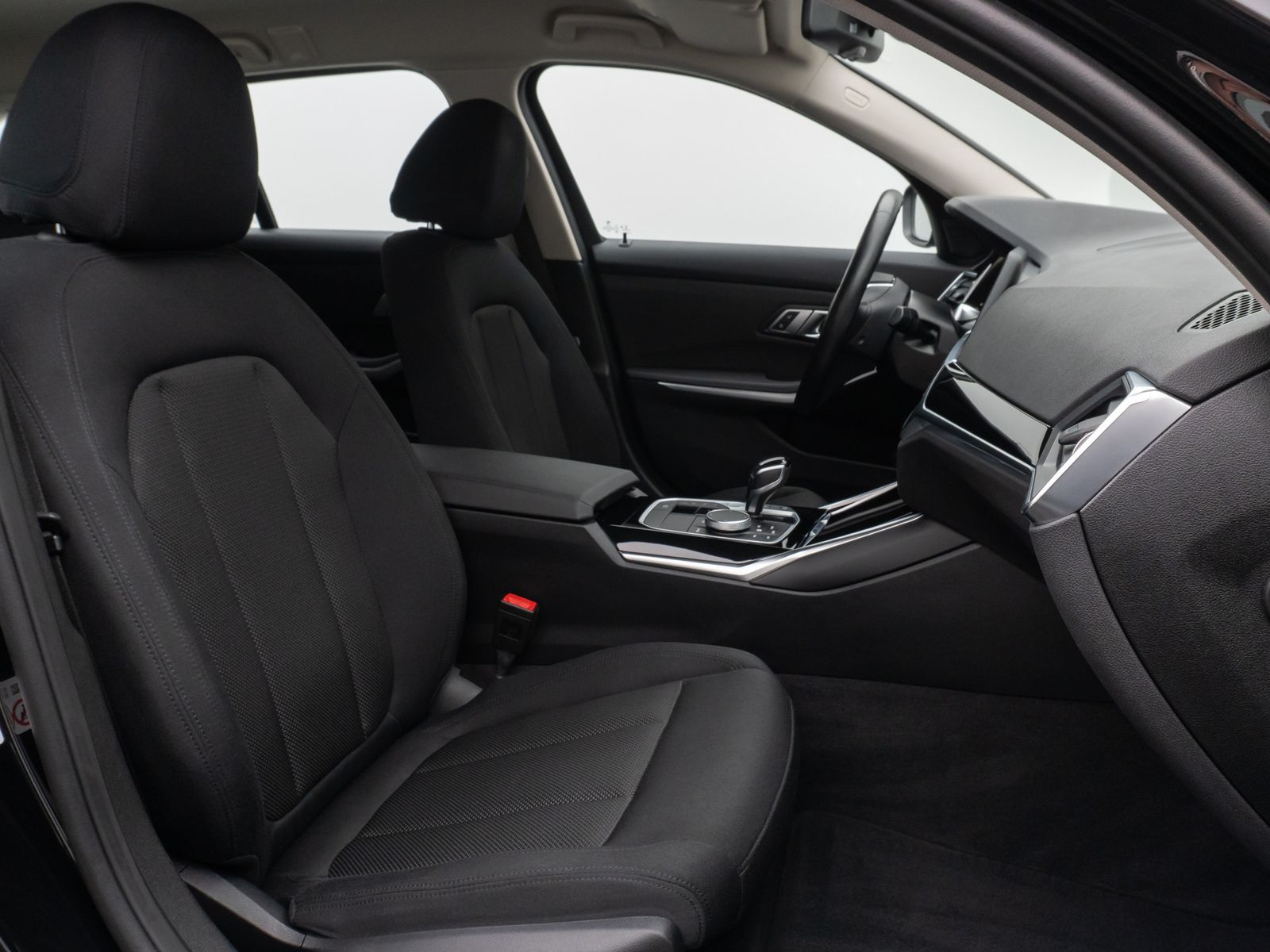 Fahrzeugabbildung BMW 320d Kamera DAB HiFi Komfort Alarm Standheizung