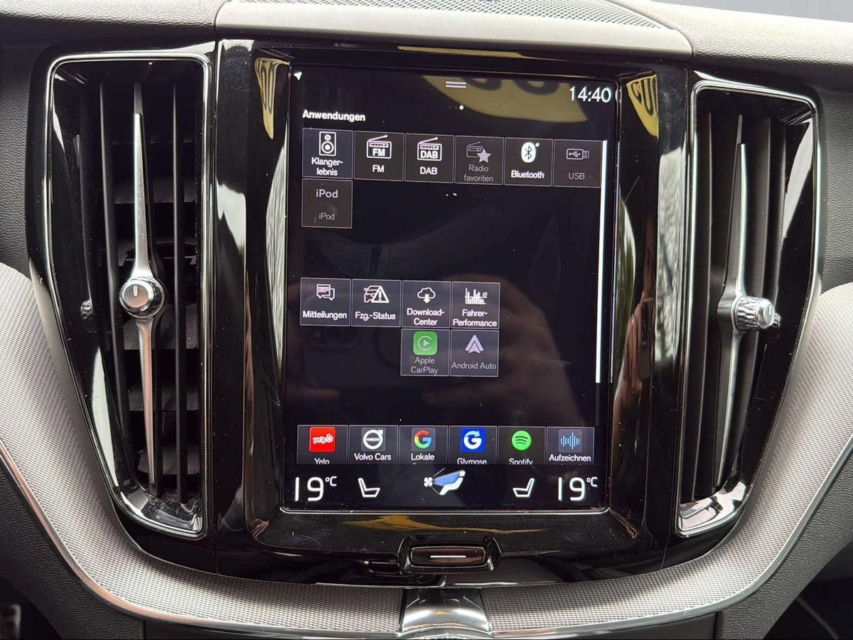 Volvo XC60 R Design 2WD 2.0 Diesel KAT Android Auto Me foto 14