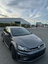Volkswagen Golf VII 1.5 TSI Highline R-LINE LED TÜV NEU - Volkswagen in Erlangen