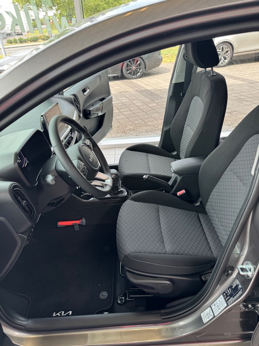 Fahrzeugabbildung Kia Picanto Dyn Line Plus/Sofort