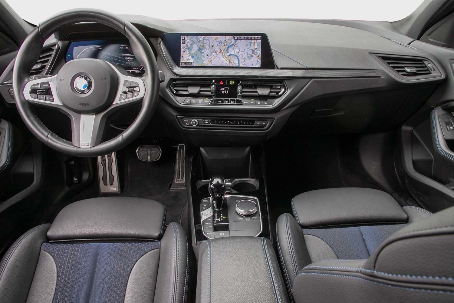 BMW 118i M Sportpaket Navi LED PDC Sitzhzg foto 5