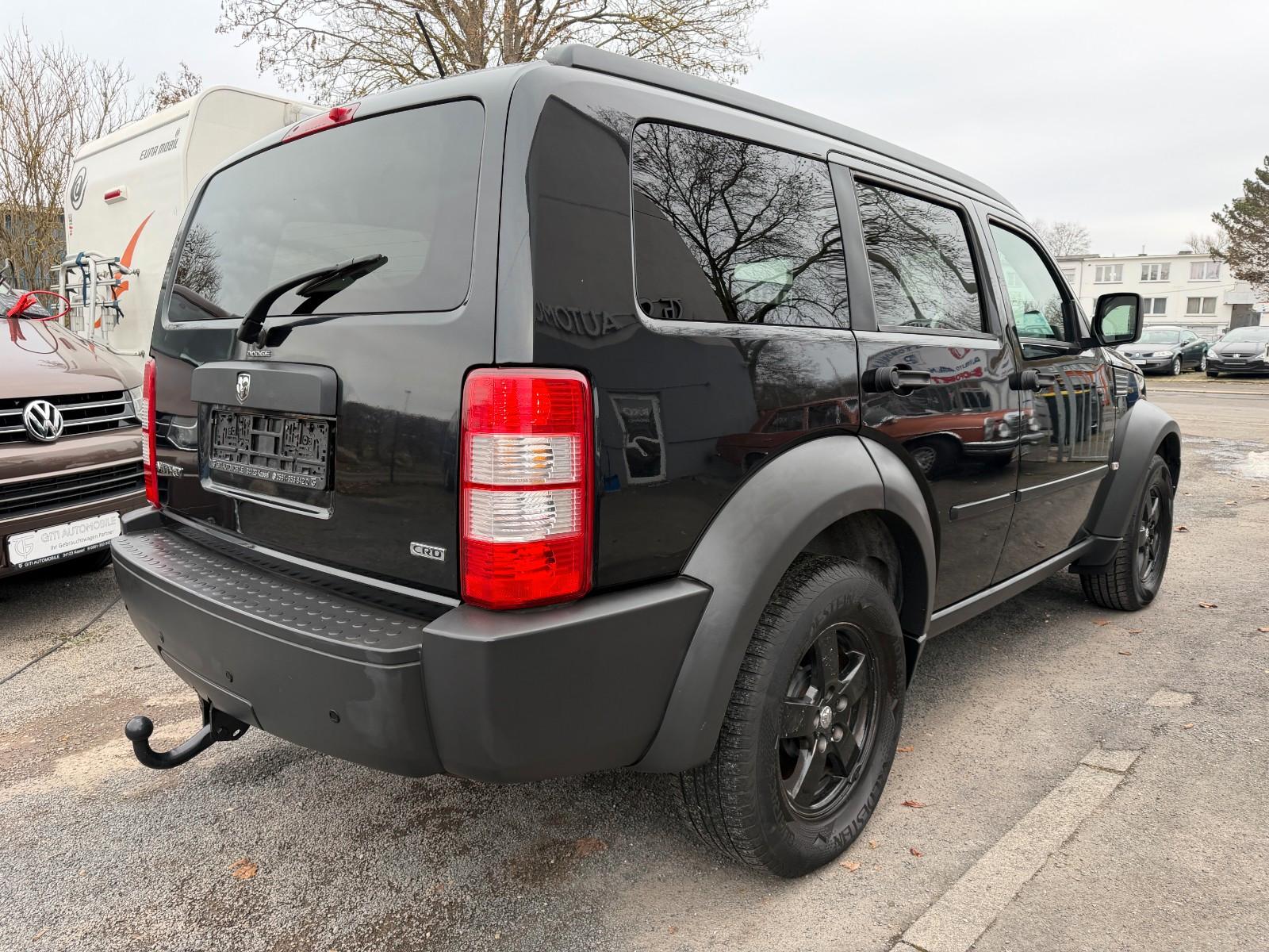 Dodge Nitro 2.8 177ch - Attelage - Pneus hiver - Barre de toit - Jantes aliage