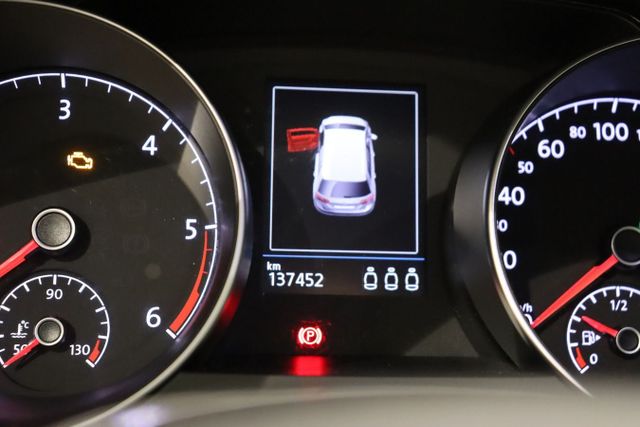 Golf Sportsvan 2.0 TDI DSG ACC NAVI AHK BT KAMER
