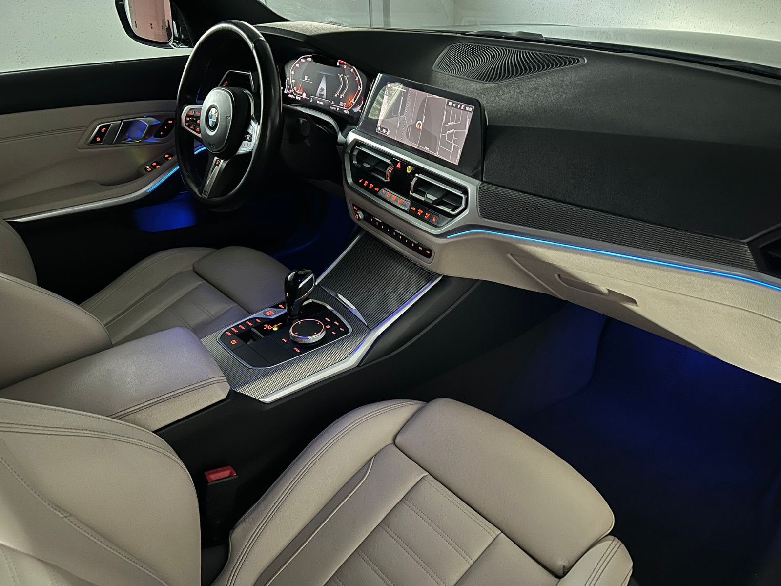 Fahrzeugabbildung BMW 330 d Lim. M SPORT/LASER/H&K/HuD/ACC/eGSD/LIVE