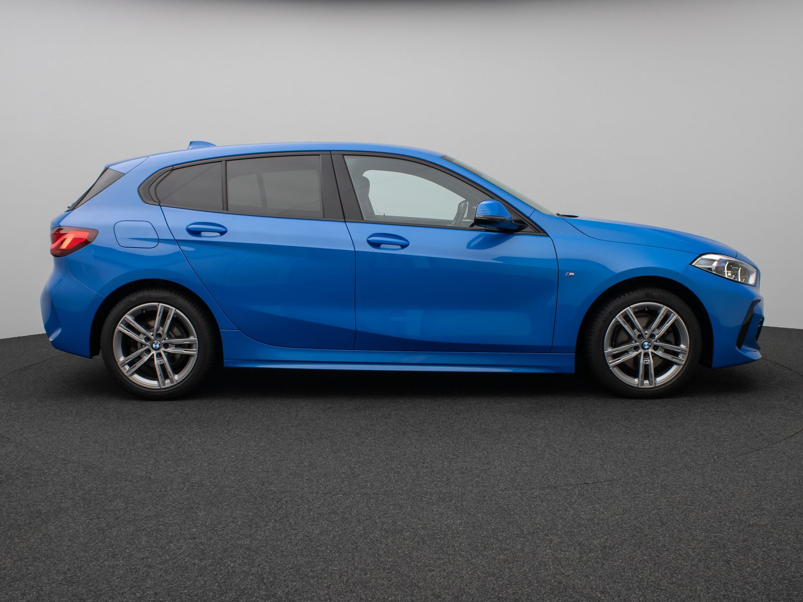Fahrzeugabbildung BMW 118i M Sport DAB CockPitPr PDC Geschwindigkeitsr